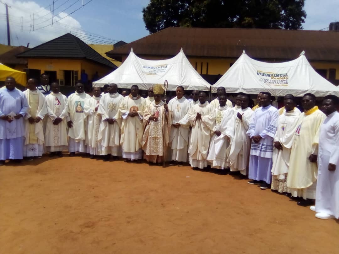 Archbishop Okeke marks 71st birthday with Onitsha correctional inmates