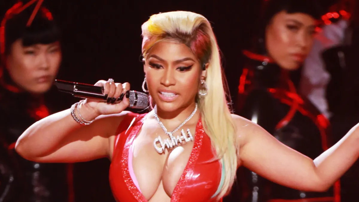 Nicki Minaj declares herself “Queen of Rap”