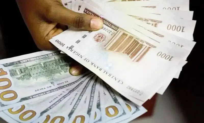 Naira stumbles again as Dollar soars to N1,407 in parallel market, official rate also weakens